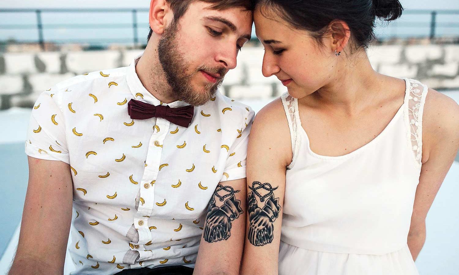 Braut mit Tattoos