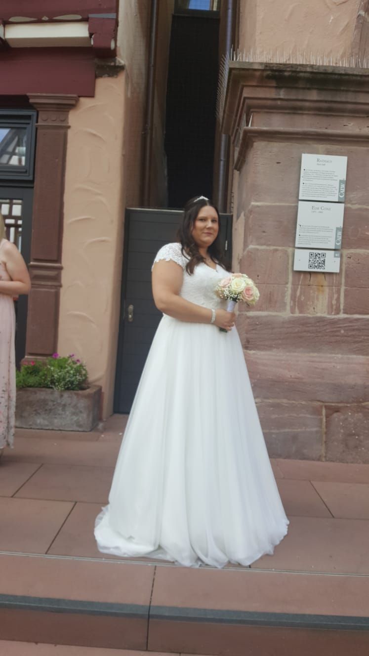 brautkleid 48